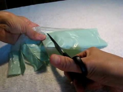 Como cortar bolsas plásticas técnica 1 para tejer a crochet  paso a paso.