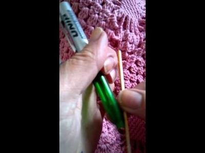Agulha de crochê feita com caneta