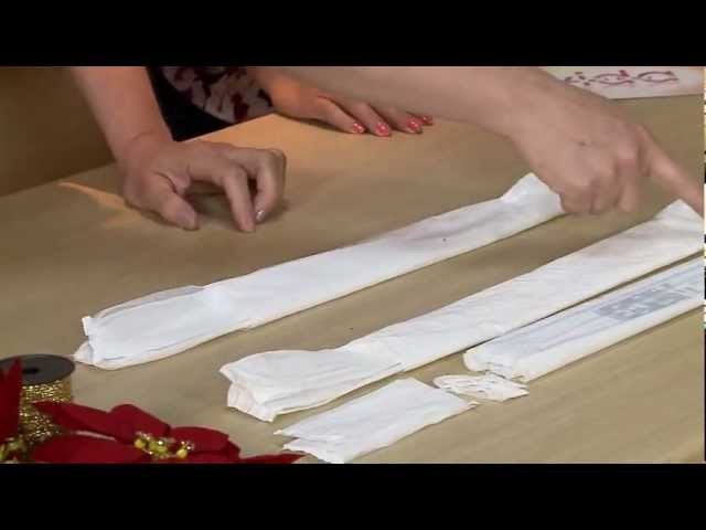 Aprenda a fazer uma guirlanda de natal com saquinhos plásticos