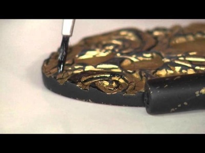 Aprenda a fazer um lindo colar de cerâmica plástica com textura de folha de ouro!