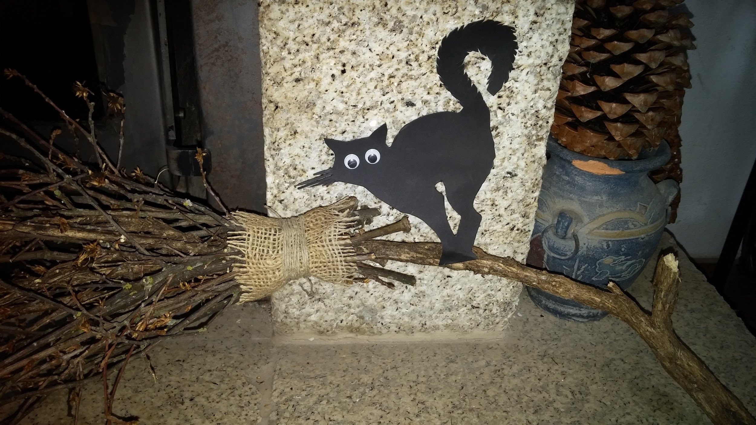Como fazer vassoura de bruxa - DIY - How to make a witch's broom