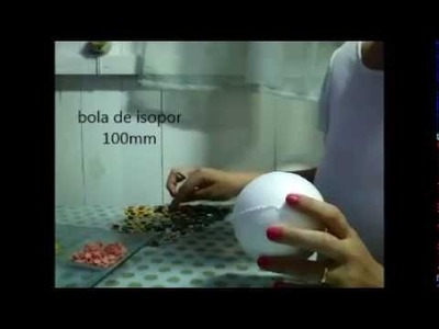 DIY BOLA DE ISOPOR DECORADA COM BOTÕES. 