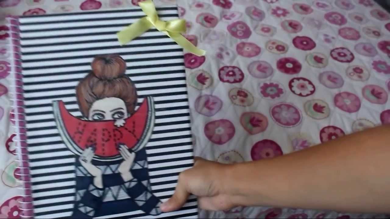 DIY Cadernos customizados (R$4,00 cada caderno)