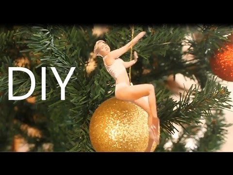 DIY: Decorando a árvore de Natal com Miley Cyrus