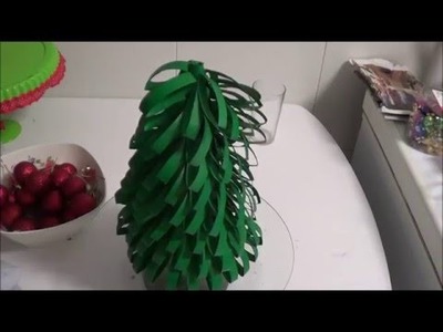DIY Saiba como fazer uma arvore de natal  reciclavel feita com rolinhos de papel higienico
