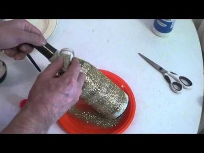 DIY Saiba como fazer garrafa decorada com gliter