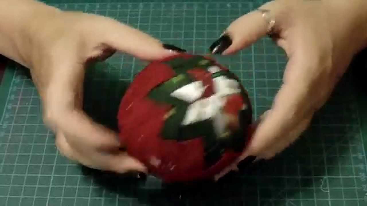 Bola de Natal em Patchwork - Tutorial DIY ( Faça-Você-Mesmo )