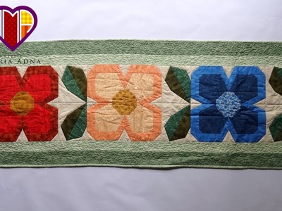 Caminho.trilho de mesa em patchwork Flores III - Maria Adna Ateliê - Trilhos de mesa em patchwork