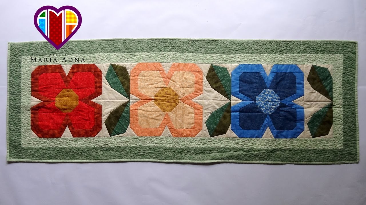 Caminho.trilho de mesa em patchwork Flores III - Maria Adna Ateliê - Trilhos de mesa em patchwork