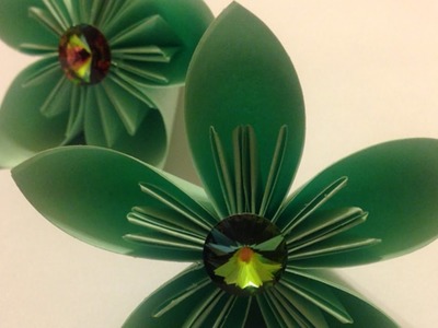 Crie Facilmente Uma Flor de Papel - Faça Você Mesmo Artesanato - Guidecentral