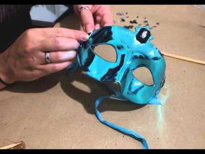 DIY :: Customizando uma Máscara de Carnaval