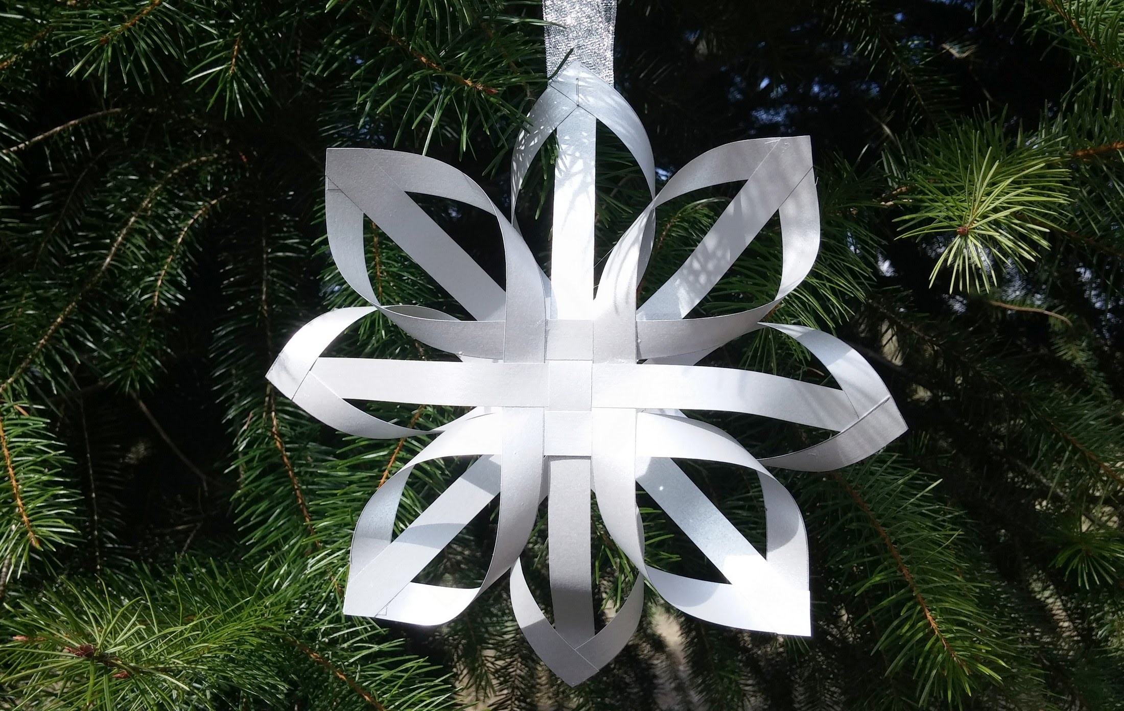 Floco de neve de papel 3D - DIY - 3D snowflakes
