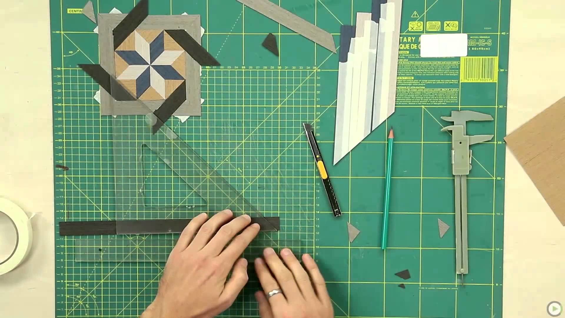 Canal do Artesanato - Estrela de Oito Pontas Emoldurada