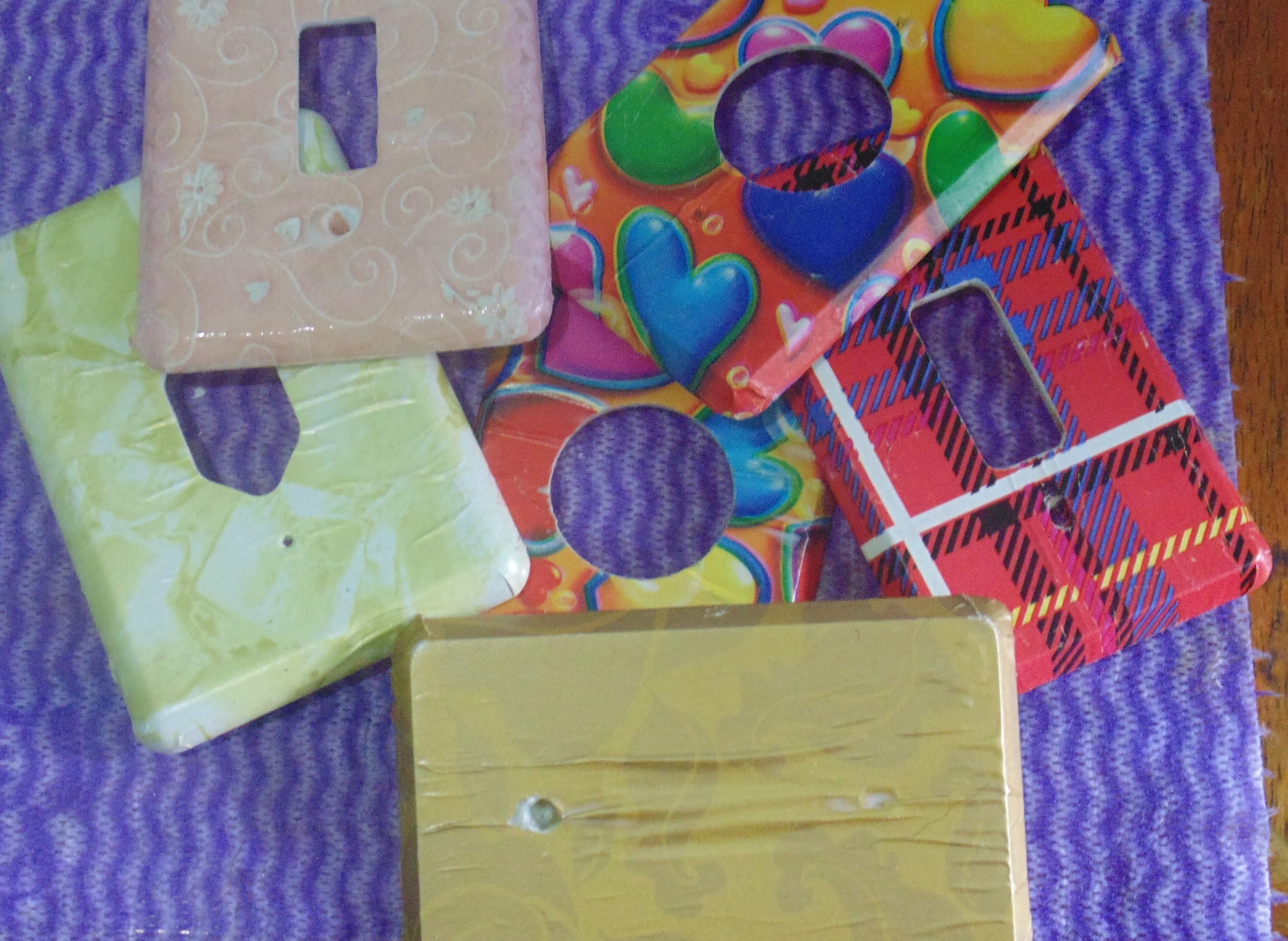 DIY Faça você mesma customização de tomadas por Lyly Martins