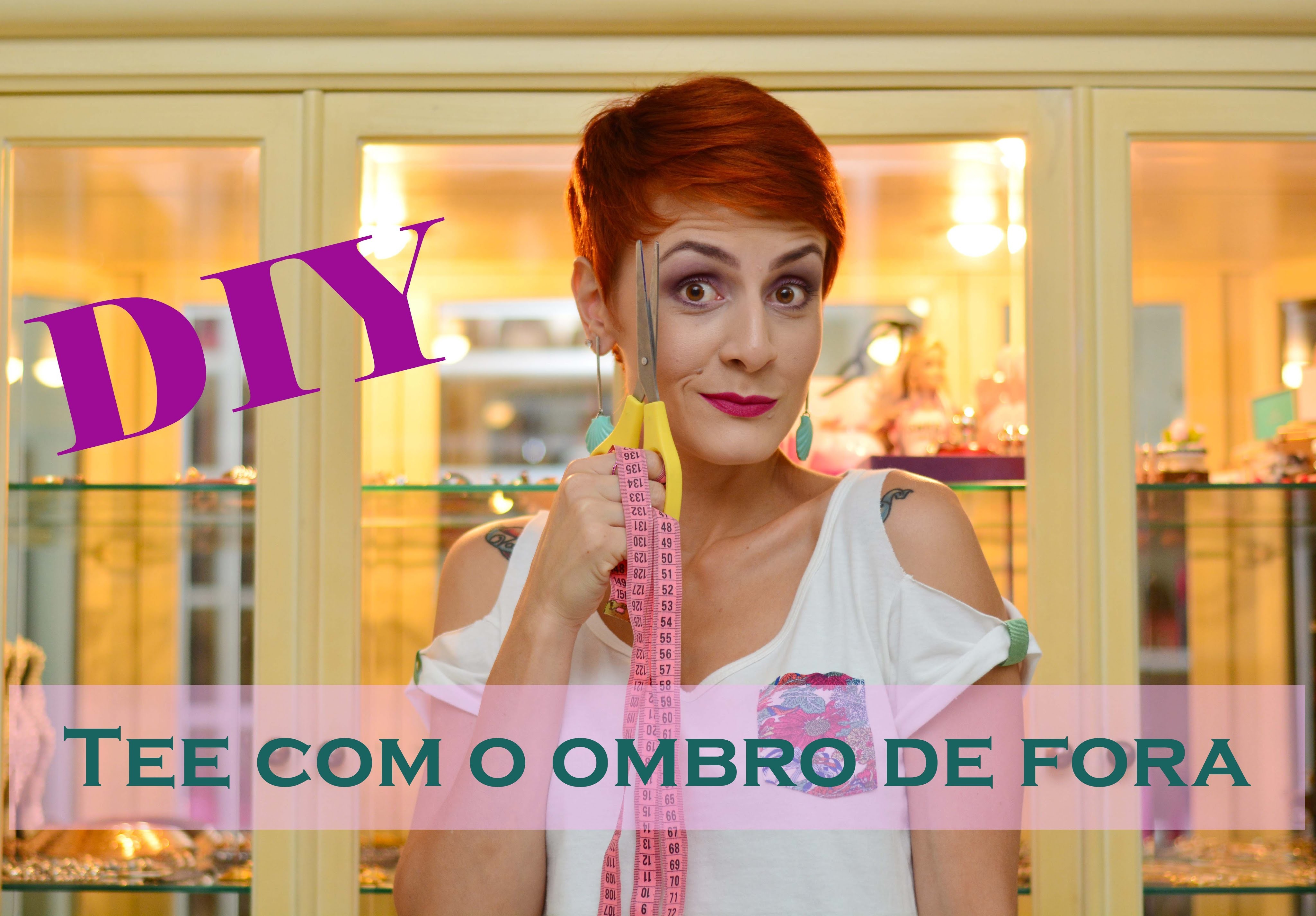 Carol Muniz - DIY - Tee com o ombro de fora