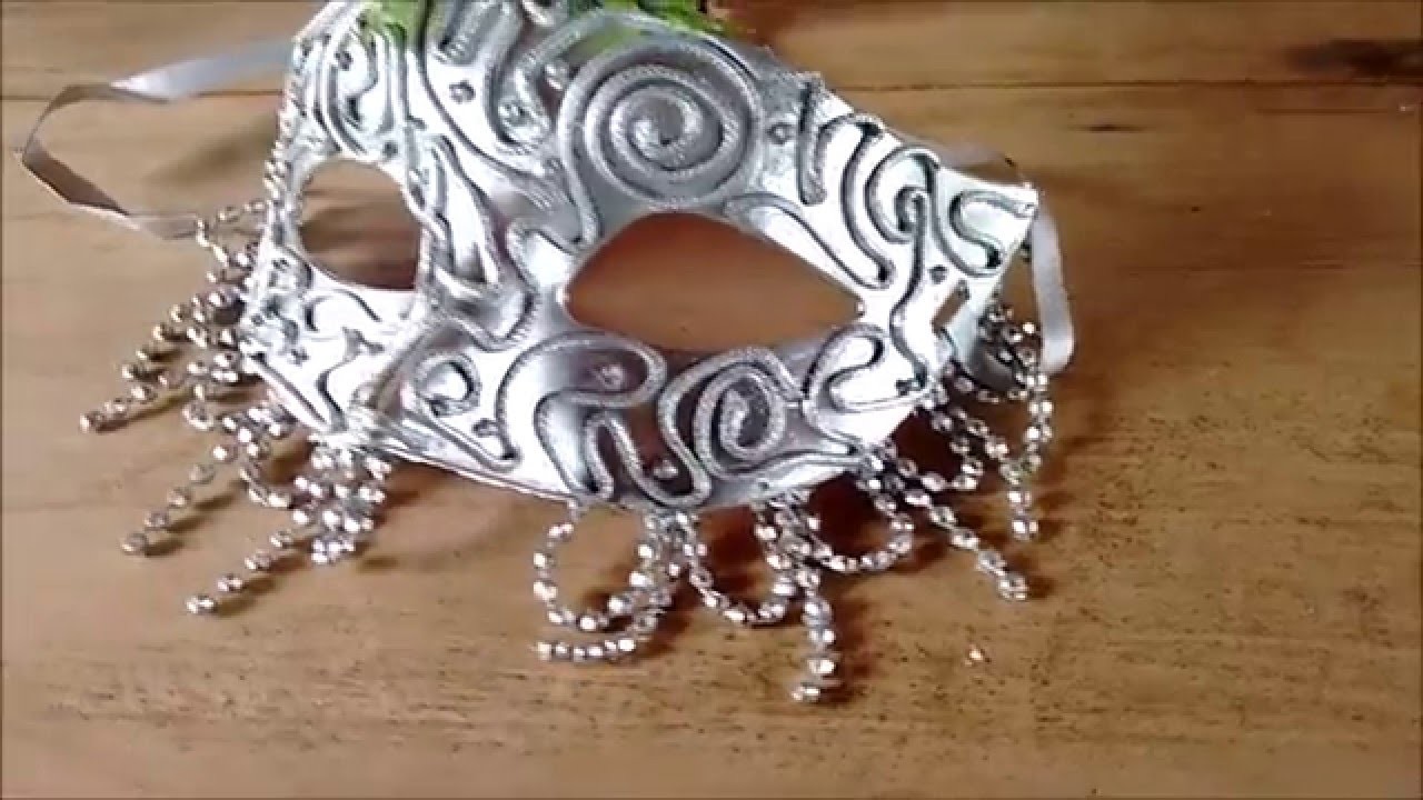 DIY: como fazer uma máscara de carnaval