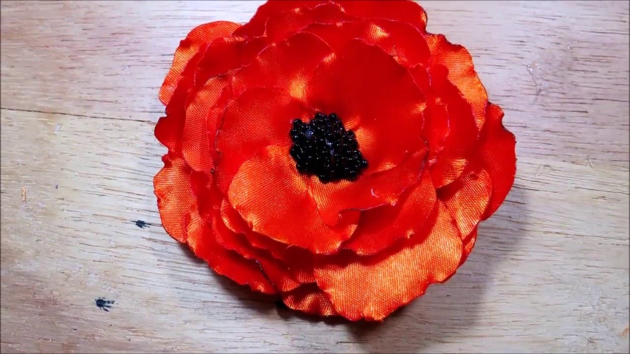 DIY - FLOR DE FITA DE CETIM