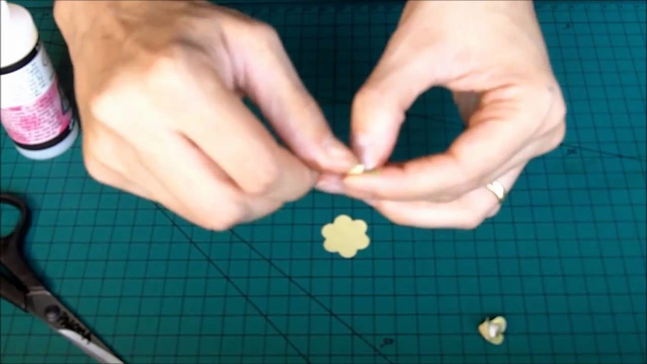 Como fazer mini-rosa com cortador de 5 pétalas