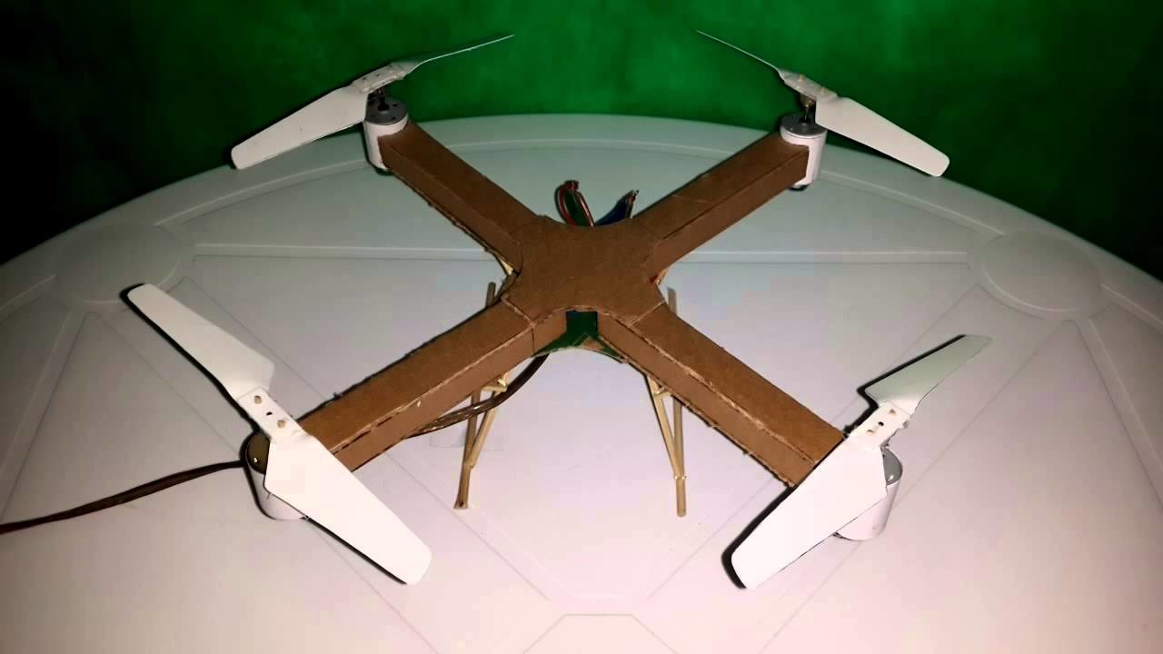 Como Fazer um Drone (quadricóptero) Caseiro de Papelão