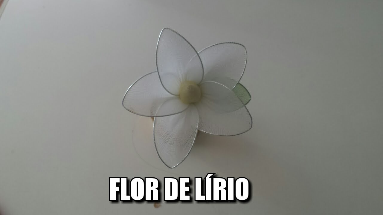 Flor Lírio de Meia de Seda
