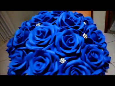 Buquê de rosas eva azul Bic