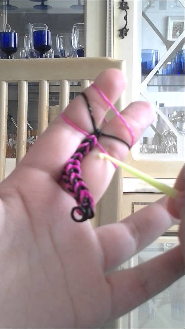 Tutorial: como fazer pulseiras trançada ep 1