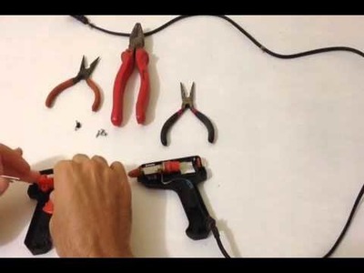 Como consertar pistola arminha de cola quente silicone com o clipe de papel