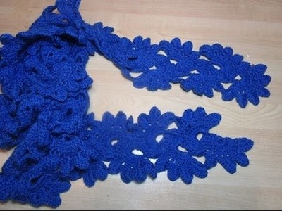 Crochê cachecol azul