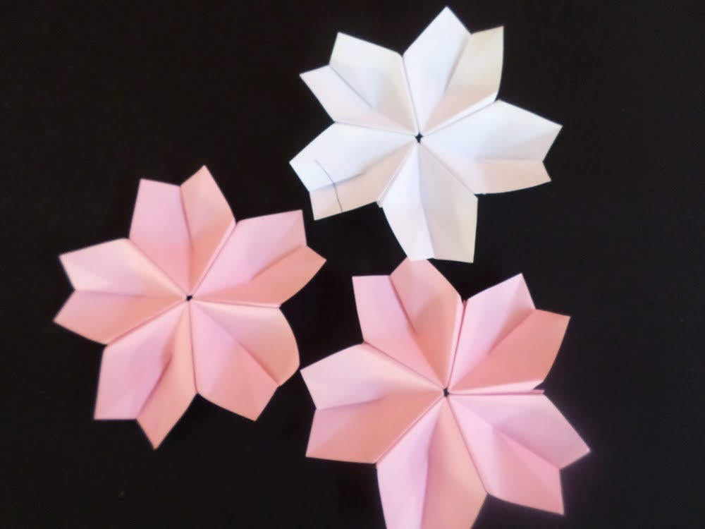 Flor de Cerejeira (Sakura) de Origami