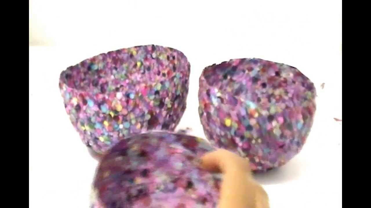 Recipientes de confeti