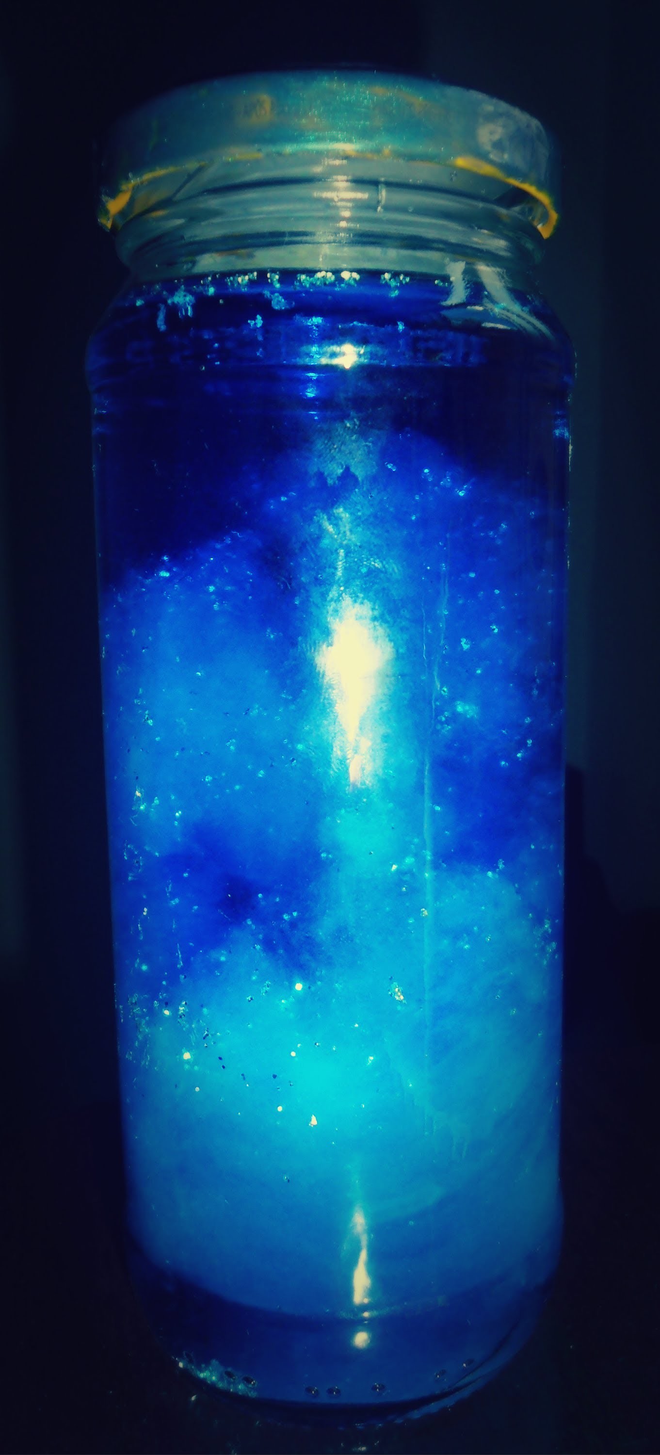 DIY- Bottle Nebula -Mini galáxias engarrafadas