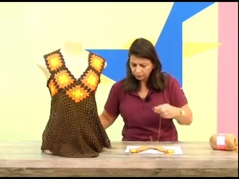 Blusa flor de lis em croche com camila fashion.Cristina Amaduro