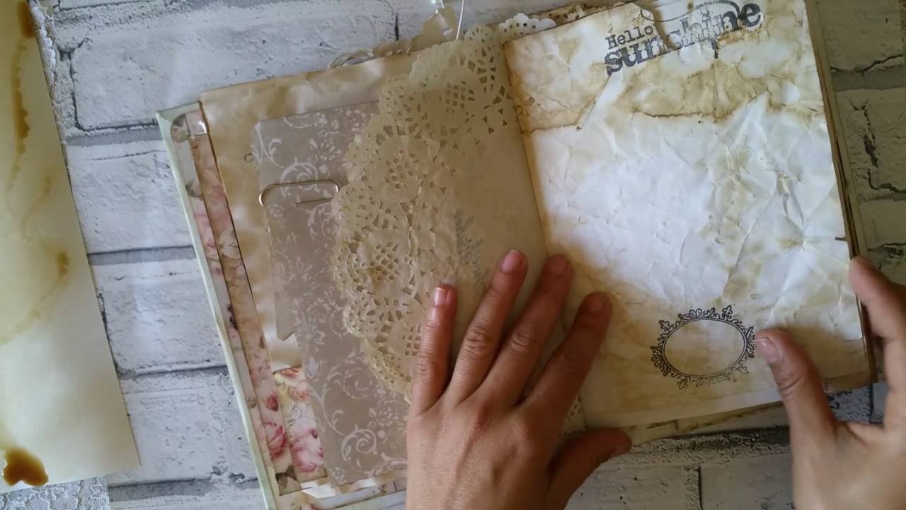 Álbum realizado com - coffee dyed paper (rose Garden)