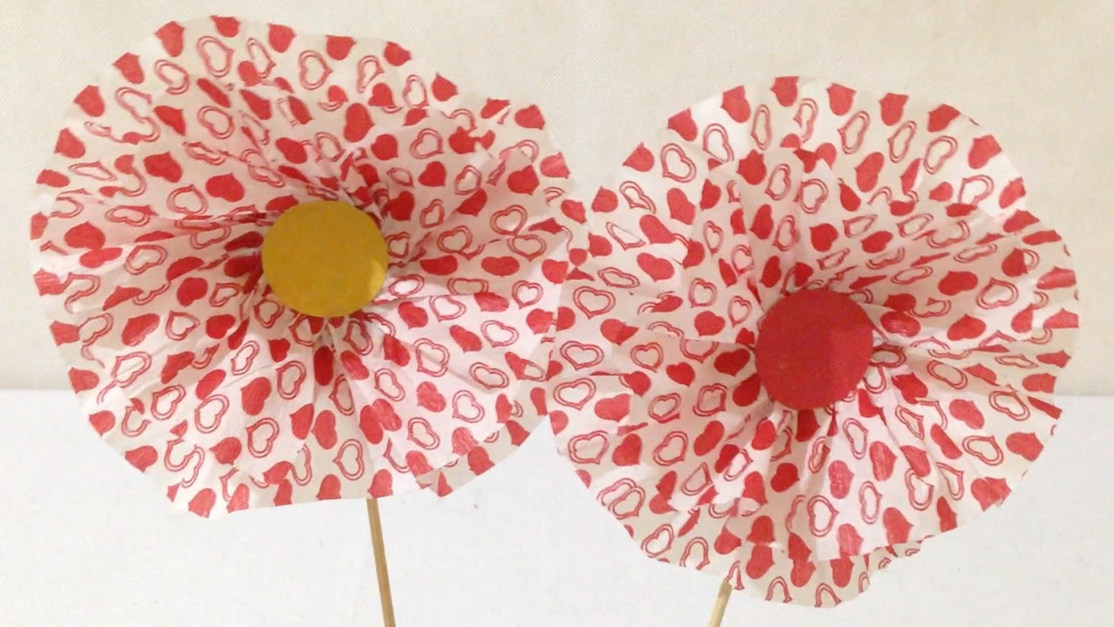 Como Fazer Flores de Papel Crepom - DIY Artesanato