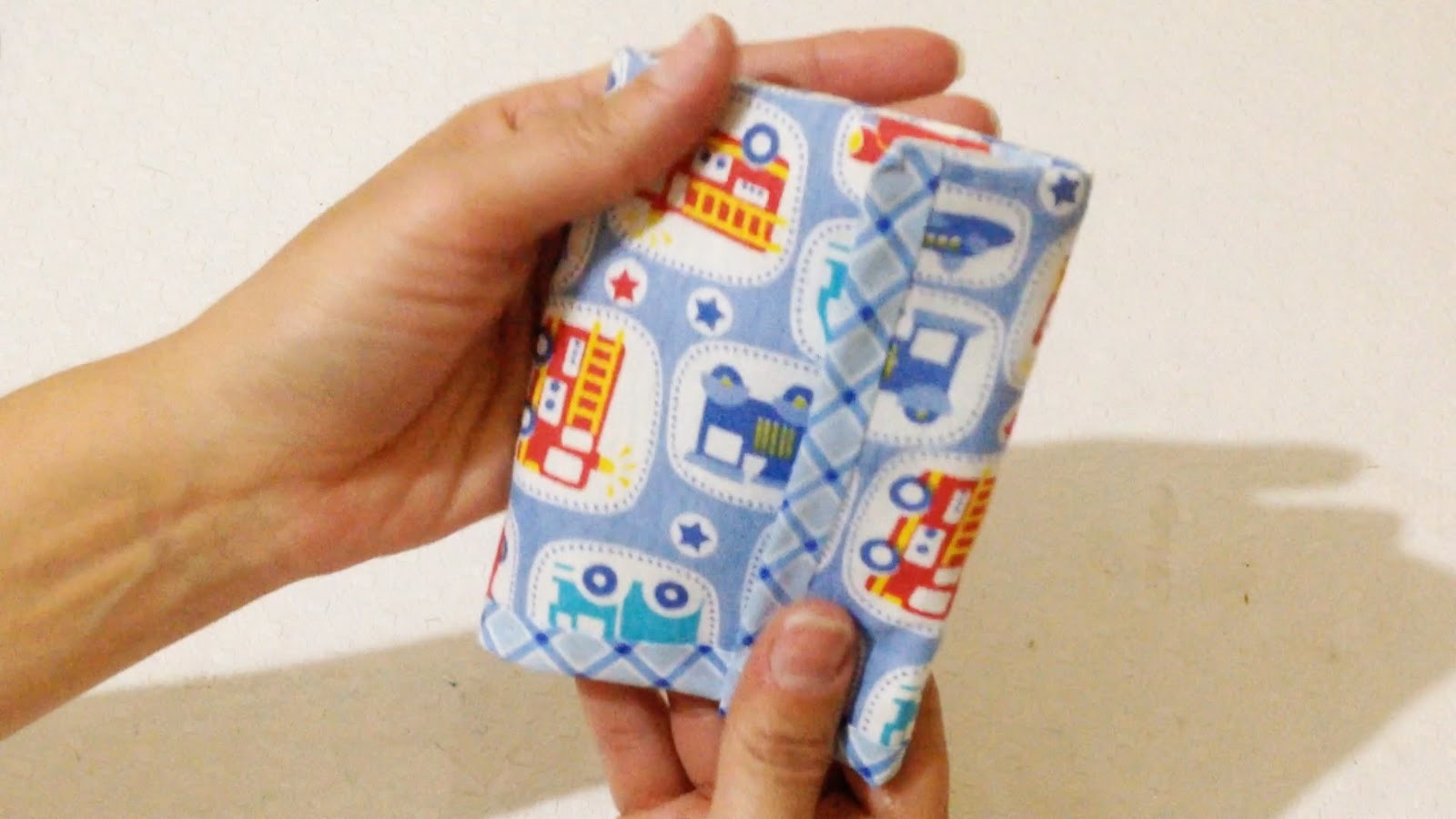 Carteira Infantil de Tecido Sem Costura para Meninos - DIY Artesanato