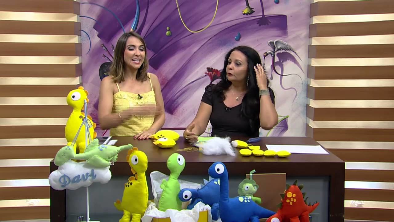 Mulher.com - 26.01.2016 - Dinossauro em feltro - Karin Montone PT1