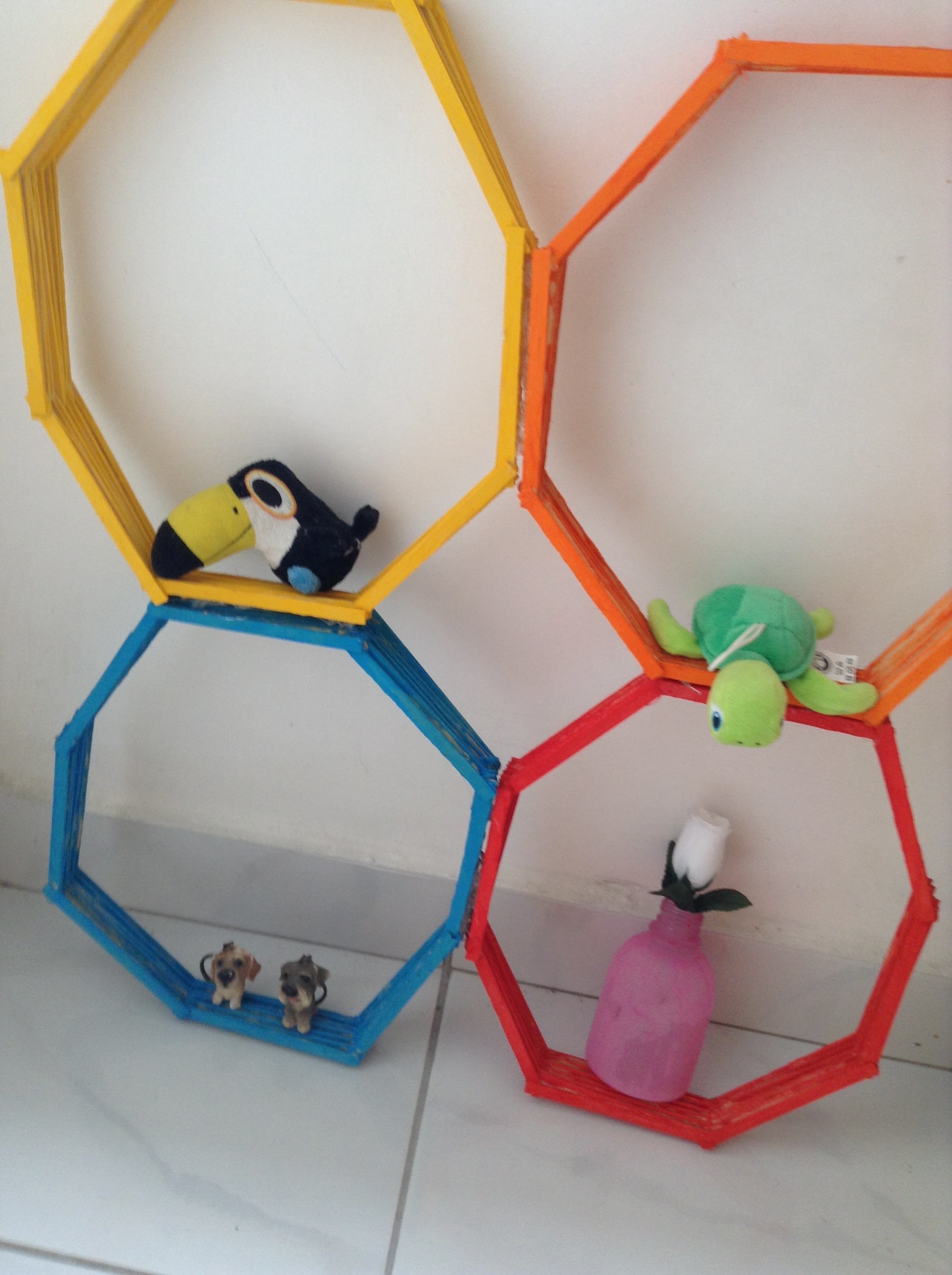 DIY colméia de nichos e mais dicas de decoração