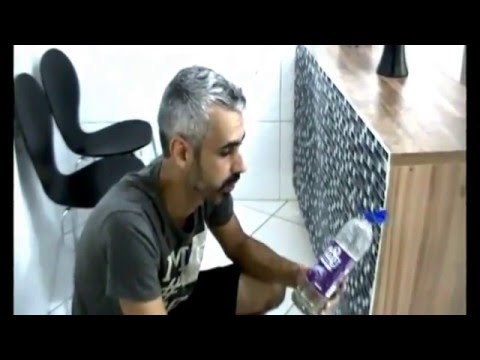 Remover Rejunte  de pastilhas.