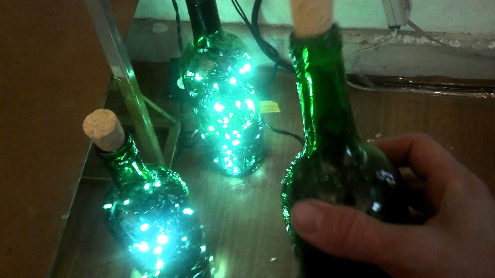 Como fazer decoração de Natal utilizando garrafas, decore com luzes e  garrafas de vidro faça em