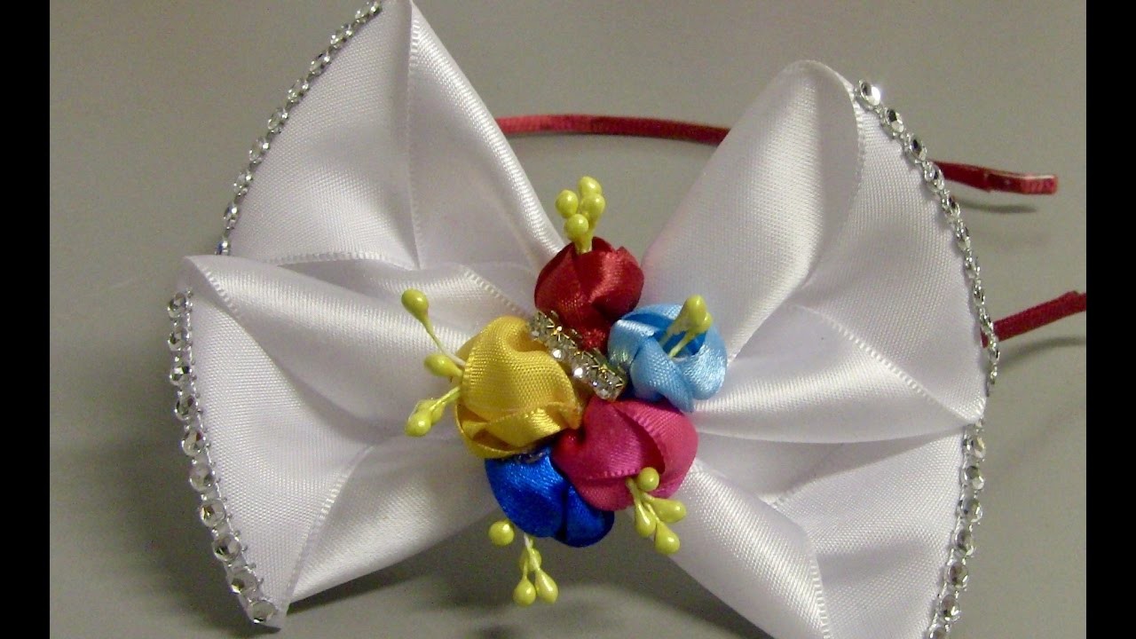 Laço com botoes de flores e fita de cetim --How To Make a Beautiful Tie
