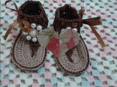Sandálias de crochê para bebê
