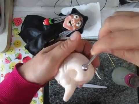 Modelando a cabeça da Bruxa em biscuit (porcelana fria)