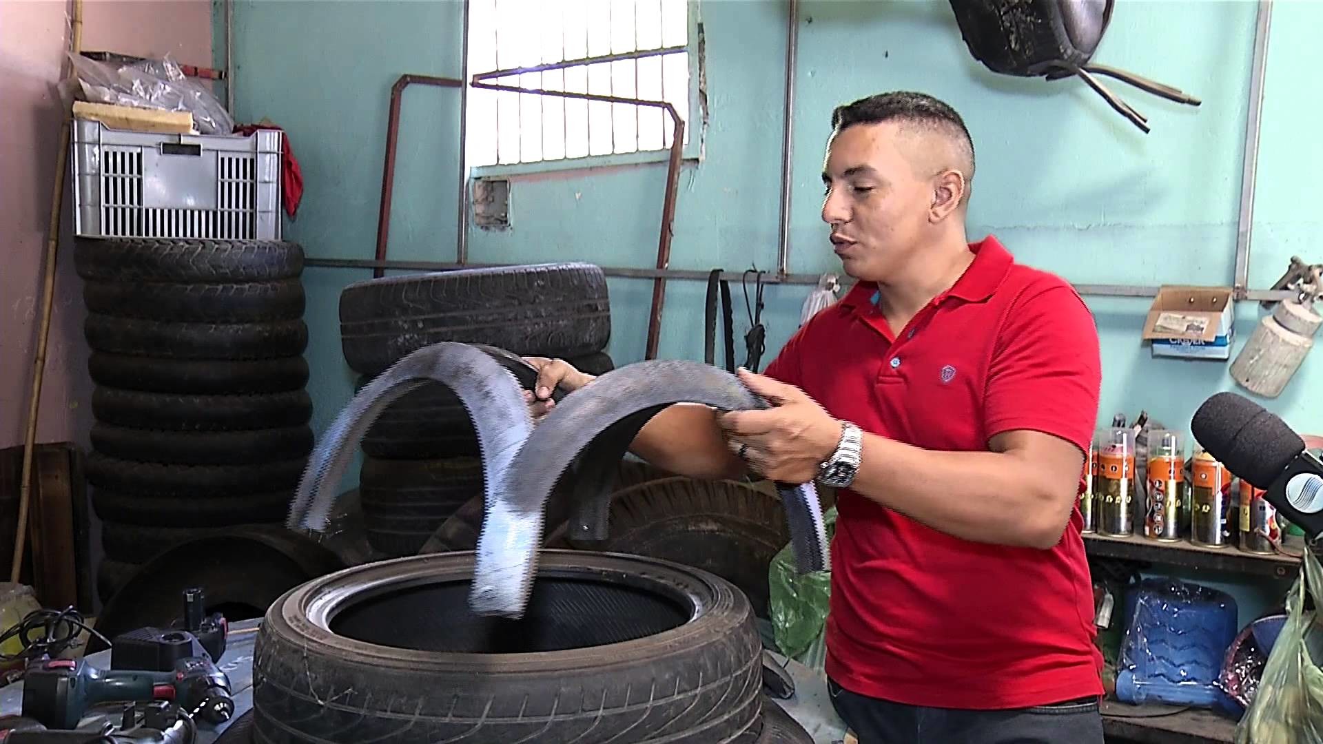 Artesão piauiense transforma pneus em obra de arte; Faça você também!