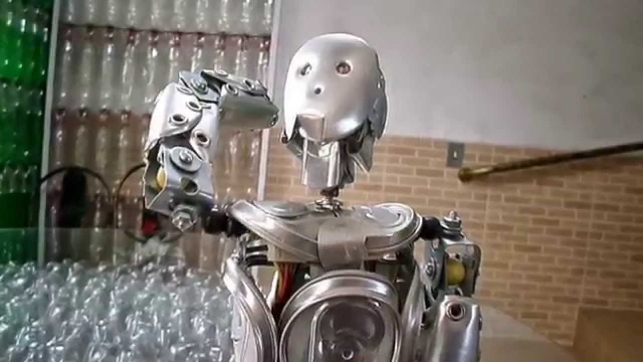Robos autenticos de latas de aluminio. Robots auténticos latas de refresco.
