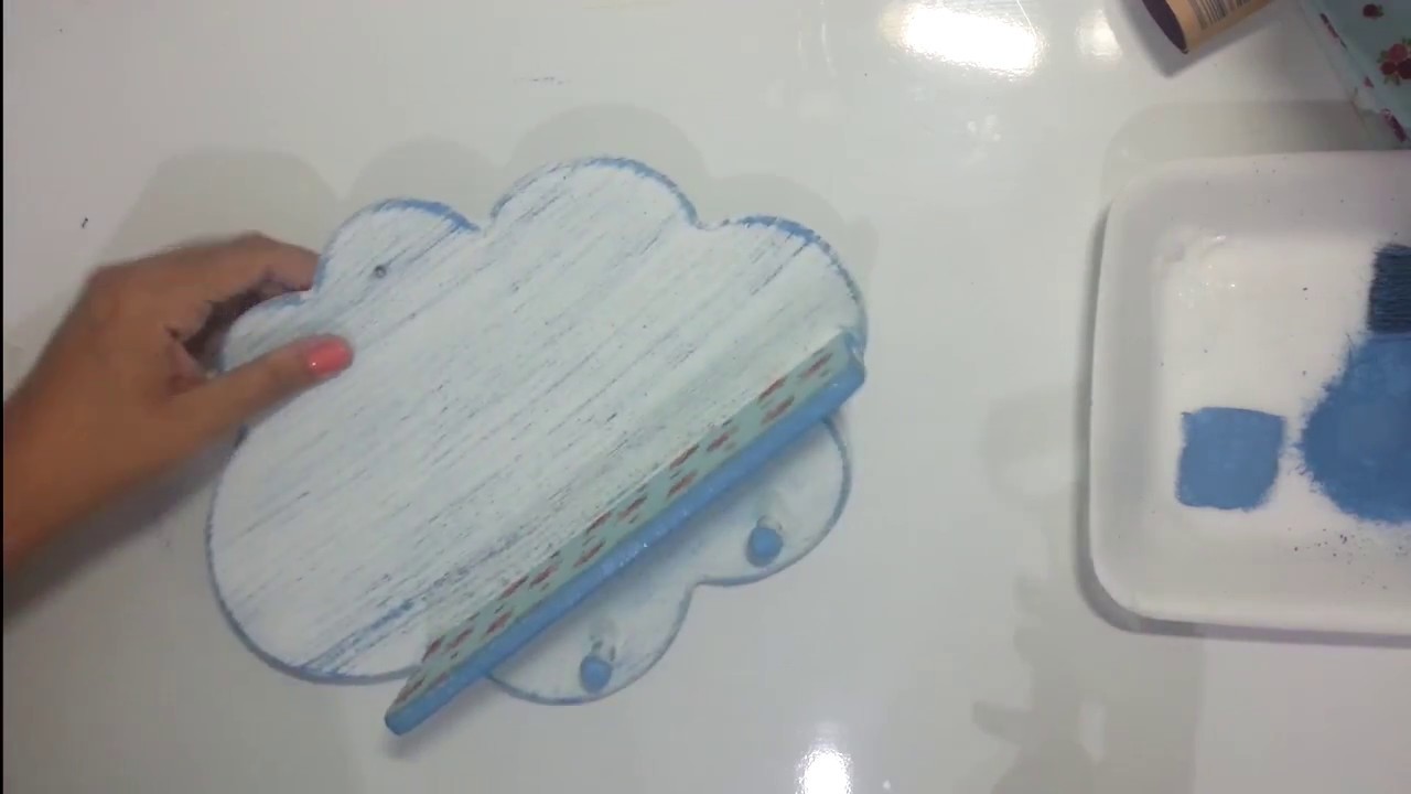 DIY - Prateleira Nuvem em Mdf com Falsa Pátina + Decoupage de Tecido