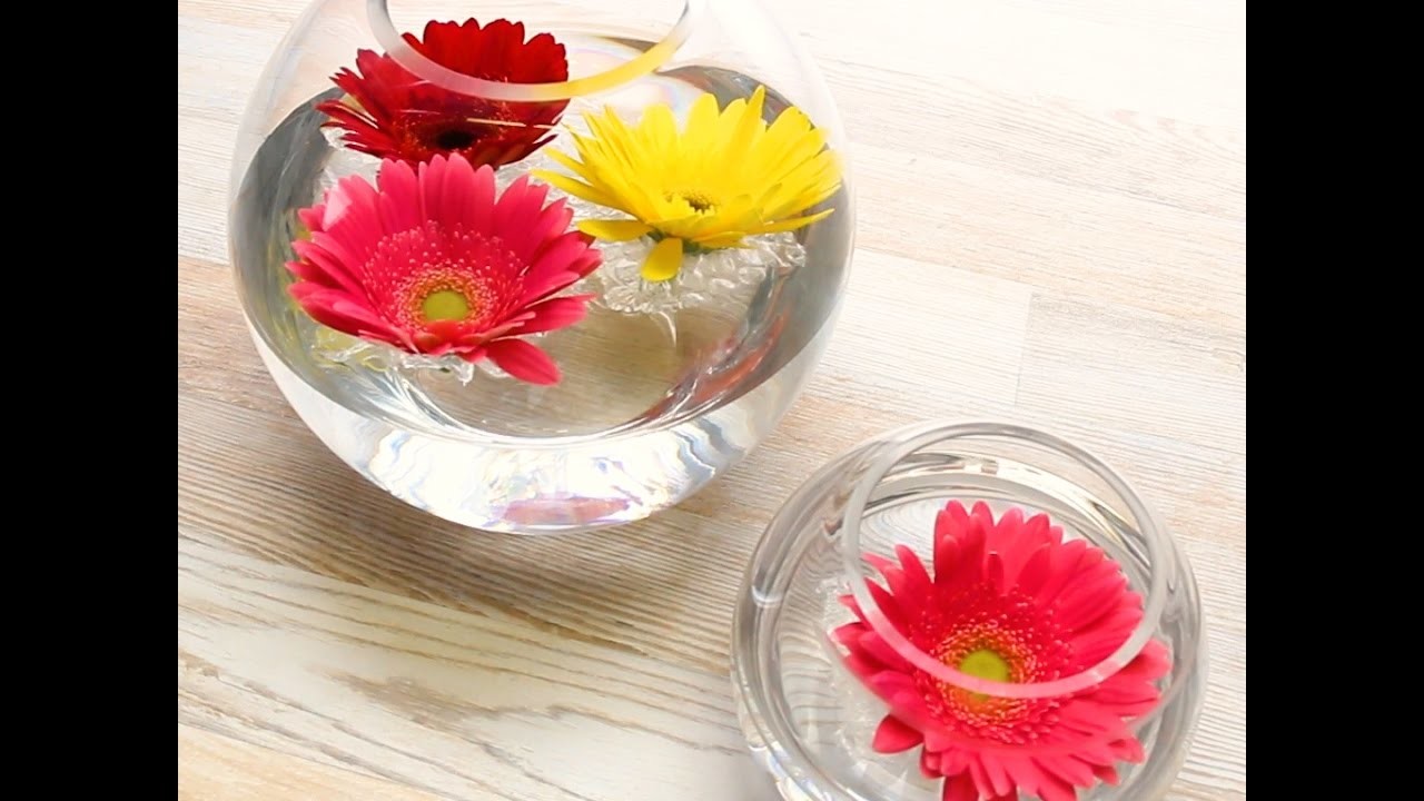 Truque do plástico bolha para arranjo de flores boiando na água. #DIY #VixDiy