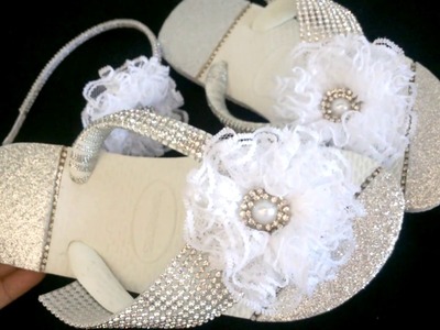 SANDÁLIA FLOR DE RENDA COM STRASS
