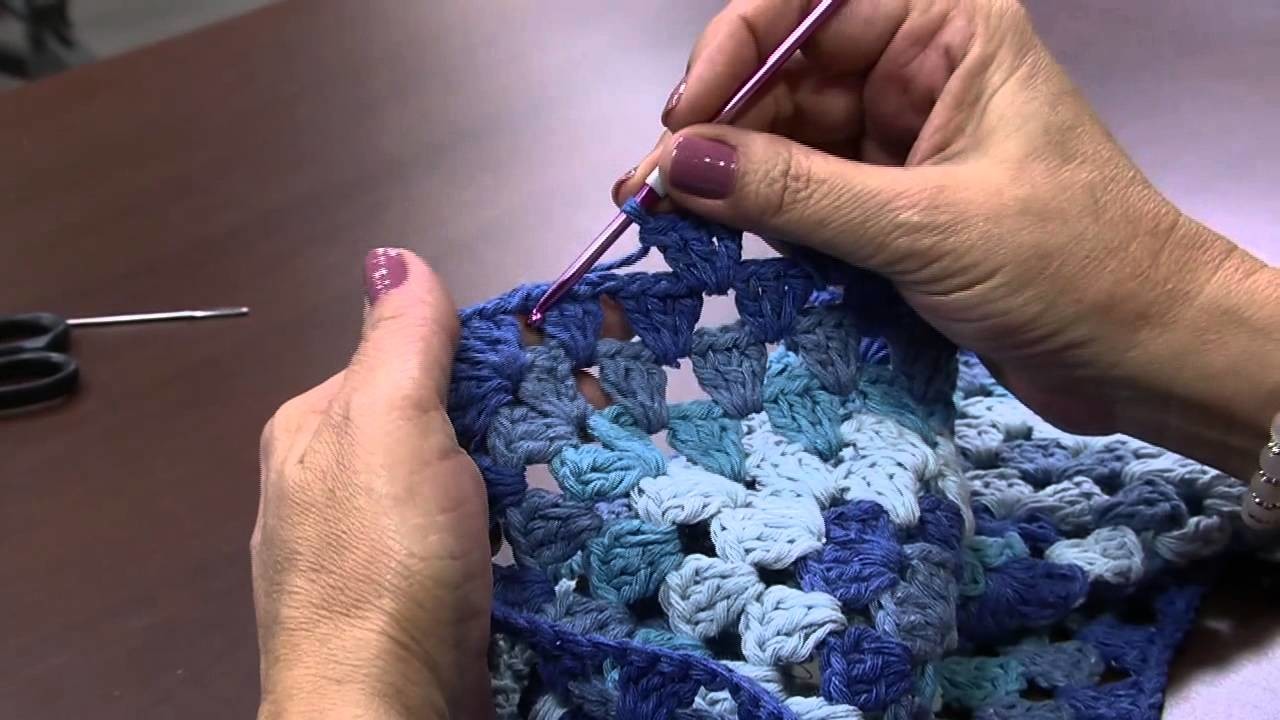 Mulher.com 10.06.2014 - Croche Capa para Puff por Marta Araújo - Parte 2