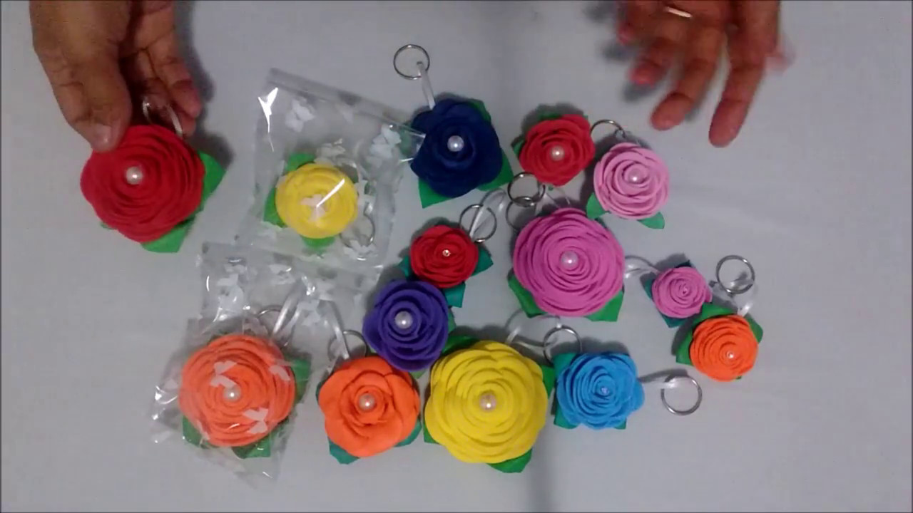 DIY: Lembrancinha Dia Das Mães: Chaveirinho de Rosas.