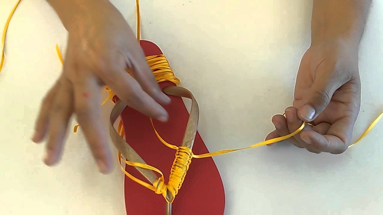 Chinelo Decorado em Fita